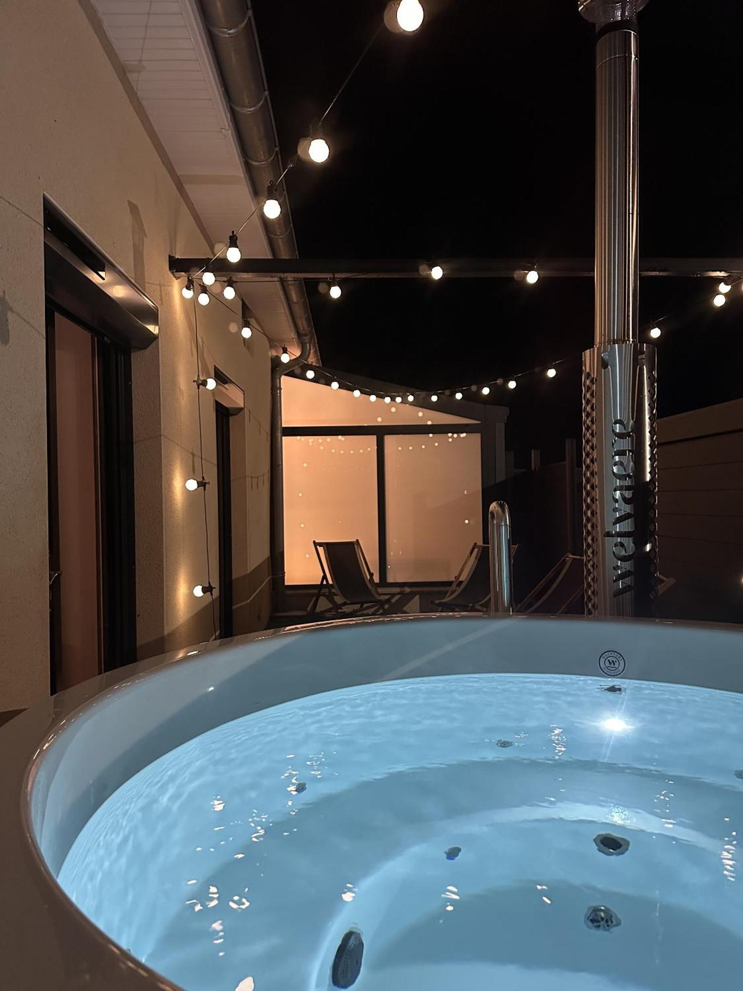 Le Lodge Spa Saint-Laurent-d'Andenay Bagian luar foto